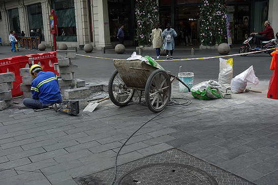 Martin Schepers - Arbeiterreihe Deutschland China - 11 Martin Schepers Geister einer Landschaft Arbeitende in China Zhanjiagang und Deutschland Ruhrgebiet