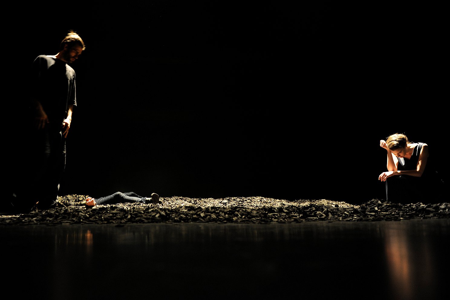 Martin Schepers - Bühnenbild: Mamma Medea - Mamma Medea, Landestheater StPölten, 2013, Inszenierung Philipp Hauß  (large)