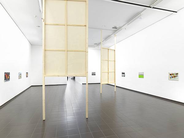 Martin Schepers - Unter Grund - 4 Martin Schepers Unter Grund Installationsansicht Marburger Kunstverein Petrokultur