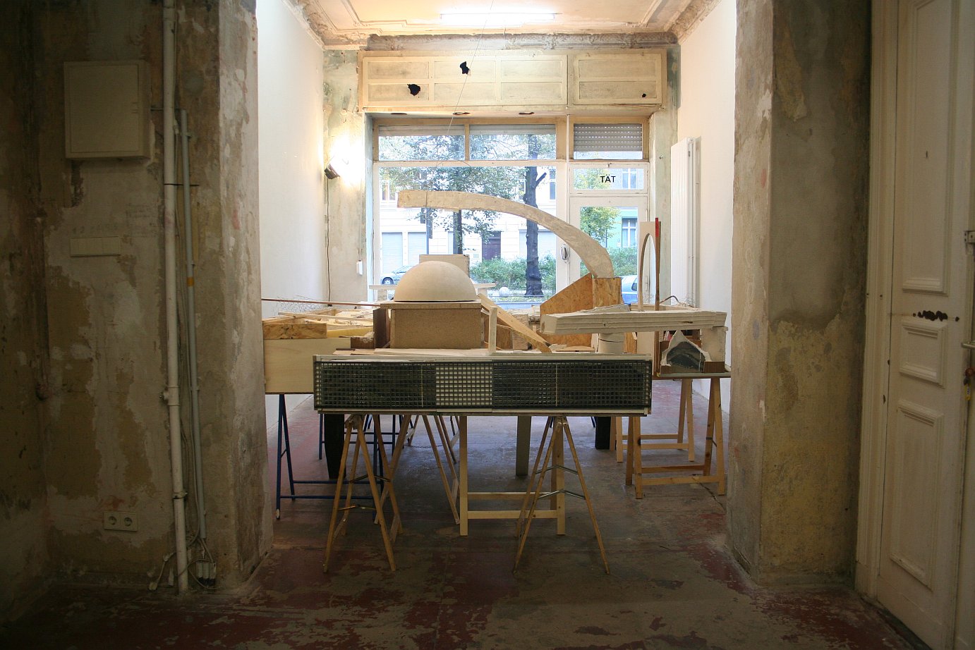 Martin Schepers - Installationsansicht Verwerfungen TÄT, Berlin 2012 (large)
